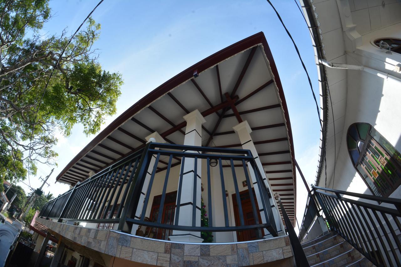 Reshani Guest House Negombo Dış mekan fotoğraf